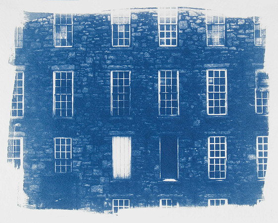 21 Windows 2 Doors
